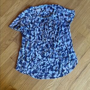 Liz Claiborne Navy and White Patterned Top